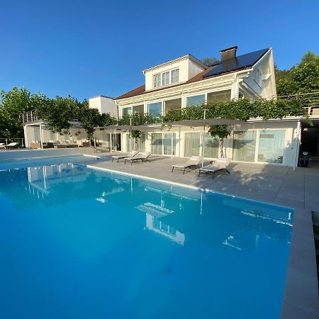 Villa Uber Dem Bodensee - Hauptwohnung Lochau Dış mekan fotoğraf