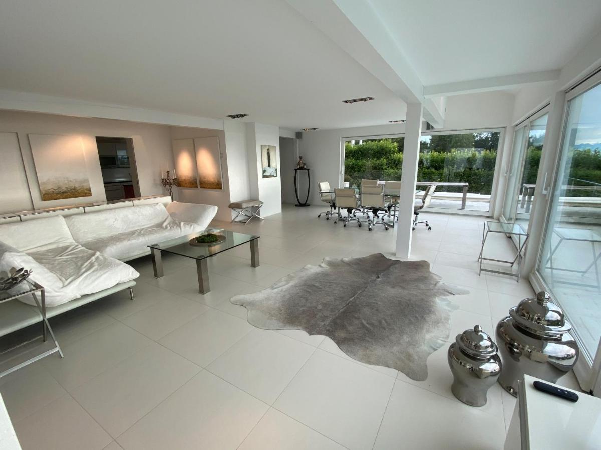 Villa Uber Dem Bodensee - Hauptwohnung Lochau Dış mekan fotoğraf