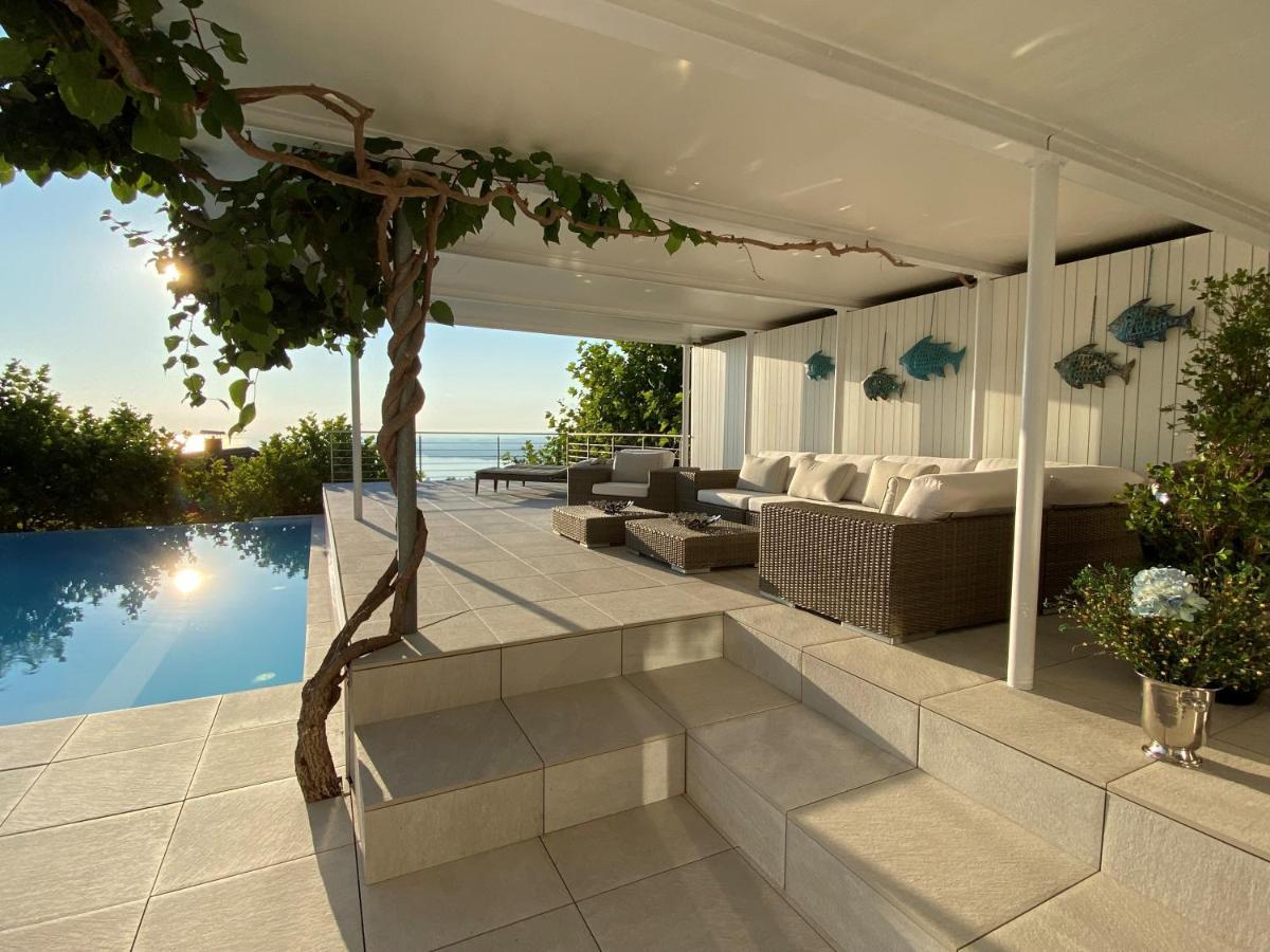 Villa Uber Dem Bodensee - Hauptwohnung Lochau Dış mekan fotoğraf