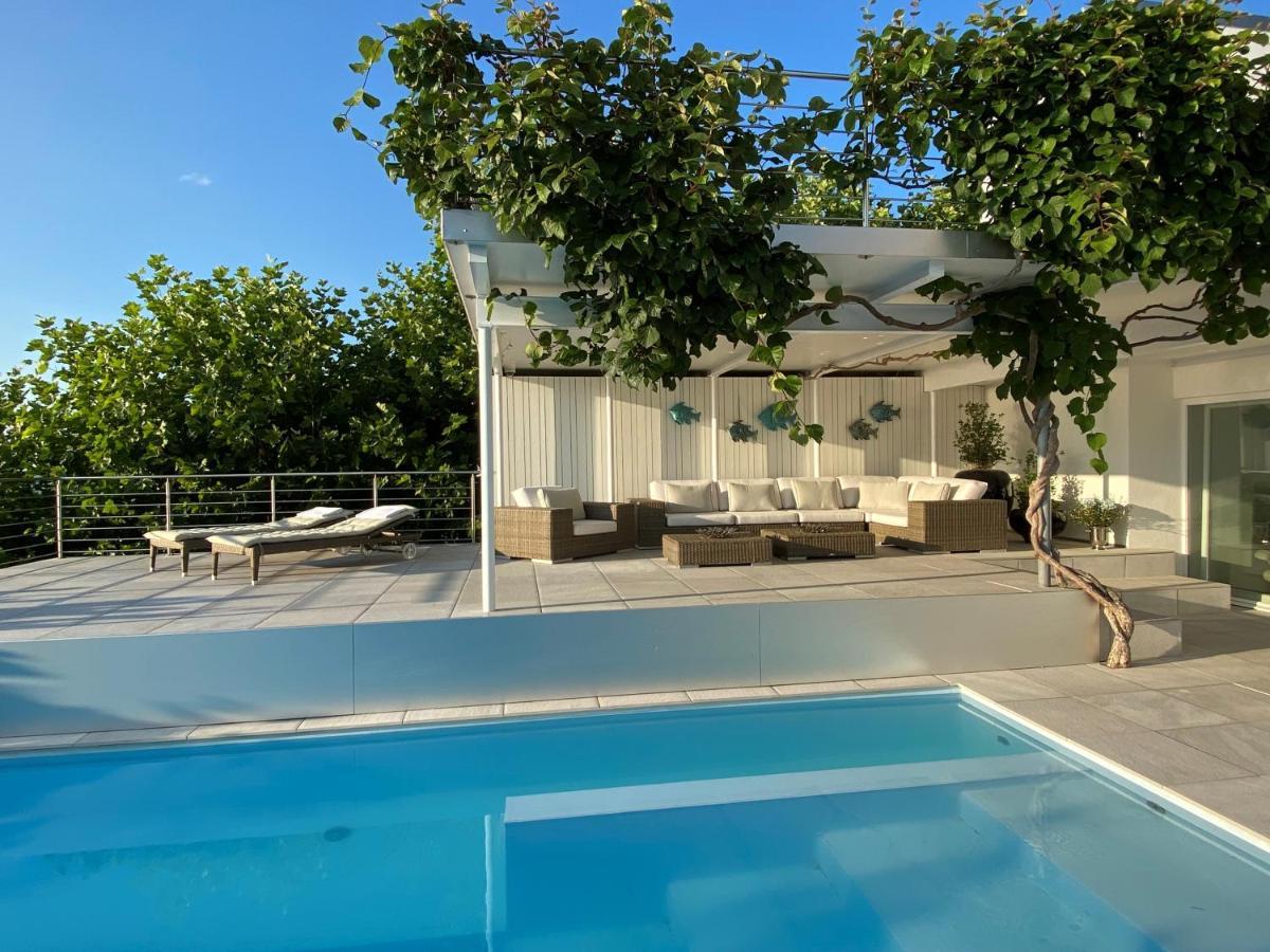 Villa Uber Dem Bodensee - Hauptwohnung Lochau Dış mekan fotoğraf
